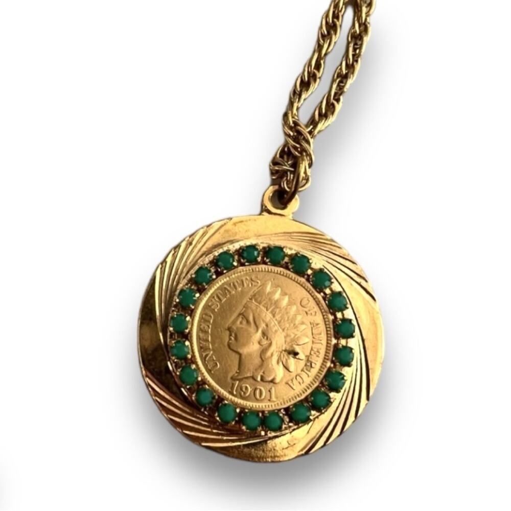 1950s Faux Emerald & Gold Tone Medallion Necklace
